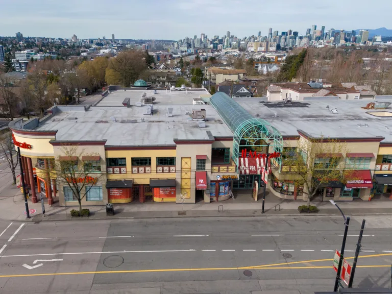 iL Mercato Shopping Centre